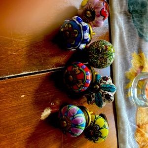 Ceramic knobs/pulls. Vintage